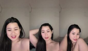 Memek Host Cantik Nungging Uting Coklat Ini yg Kalian Cari!