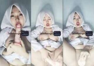 Zee Chubby Jilbab Putih Seragam Omek Dildo Menjerit Keras