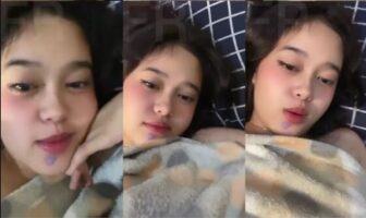VCS Dedek Cantik 19yo Jilat Utingnya Sendiri Private Live
