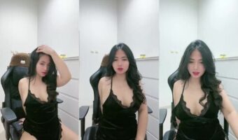 Gak Tahan Bgt Miss Unge Lepas Baju Dong ID 59699274 Mango