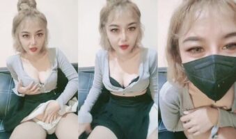 Pirang Nakal Chile Minta Dibukain Celana ID 80272694 Mango