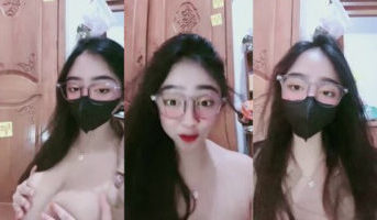 Kalau Diremas Kamu Jadi Tambah Gede Rosalinda ID 64862675 Mango